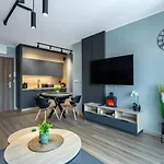Stone Hill Wellness Z Basenem Jakuzi Saunami Prywatnym Garazem I Rowerami W Cenie *