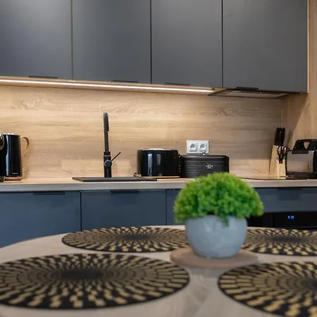 Διαμέρισμα Stone Hill Wellness Z Basenem Jakuzi Saunami Prywatnym Garazem I Rowerami W Cenie