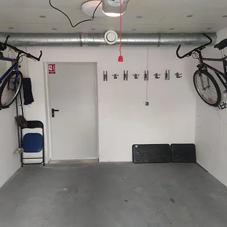 Stone Hill Wellness Z Basenem Jakuzi Saunami Prywatnym Garażem I Rowerami W Cenie * Szklarska Poręba