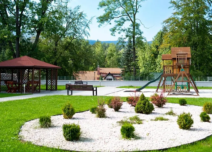 Stone Hill Wellness Z Basenem Jakuzi Saunami Prywatnym Garazem I Rowerami W Cenie